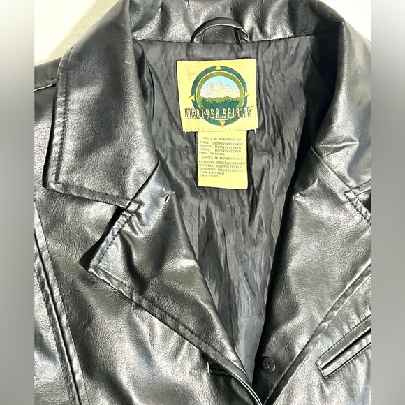 Black Pleather jacket by Weather Spirits used Black imitation Vegan Leather Coat - Picture 3 of 10
